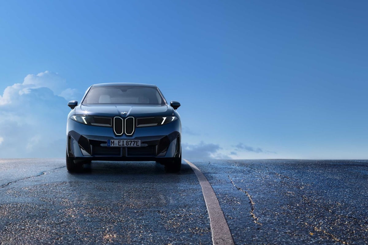 BMW hero