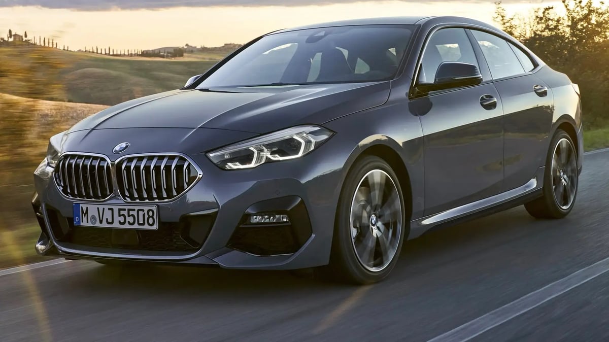220i hero