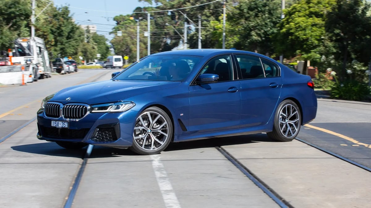 520i hero