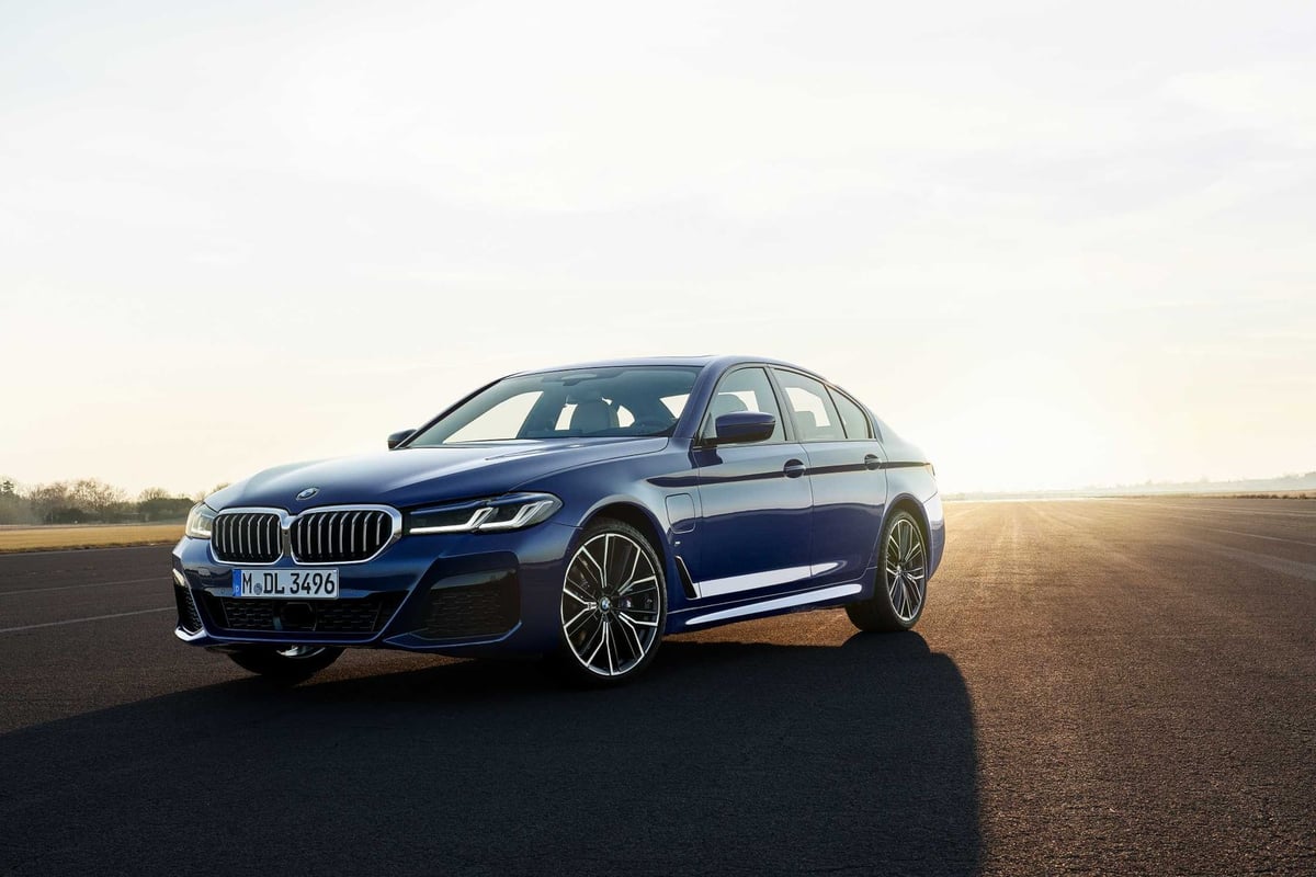 520i hero