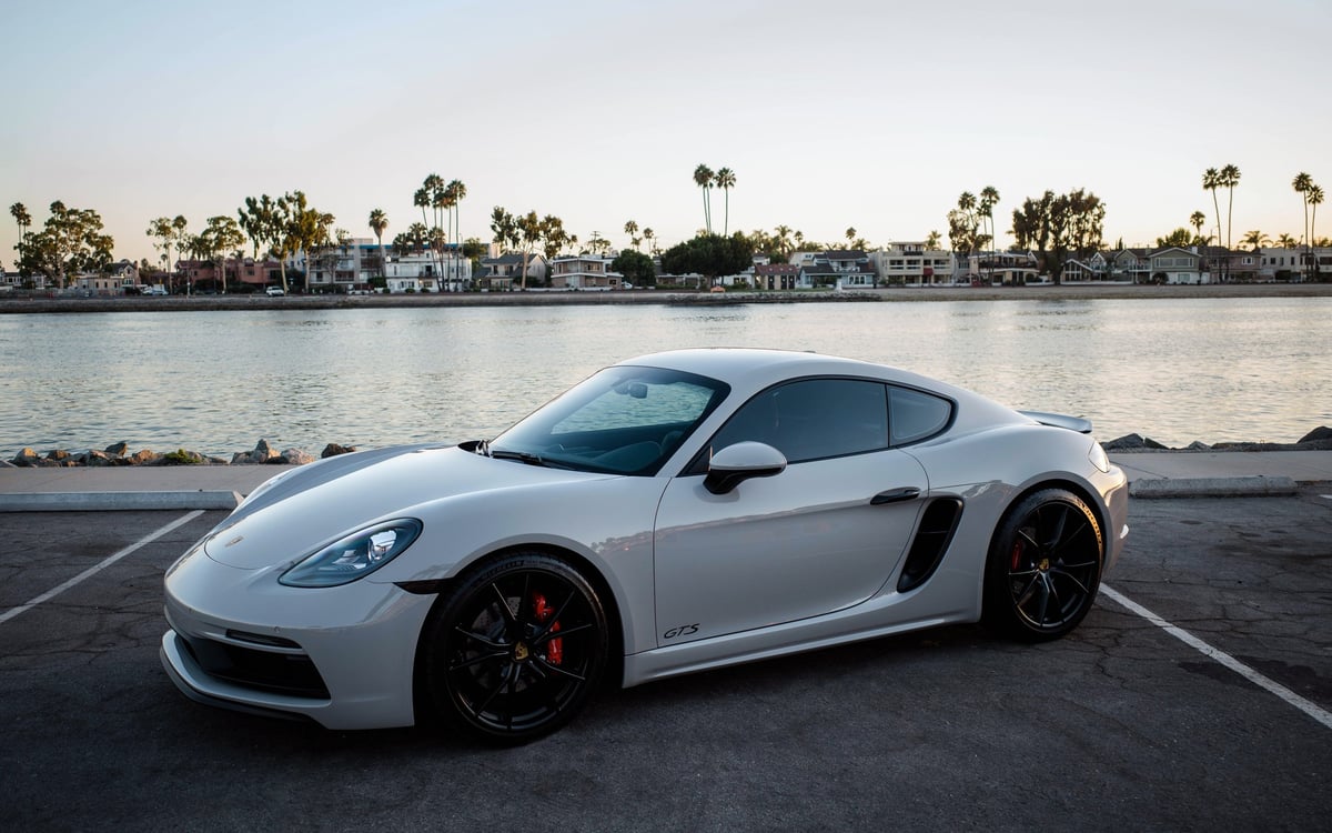 718 Cayman GTS hero