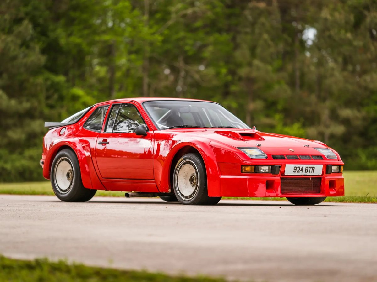 924 Carrera GT hero