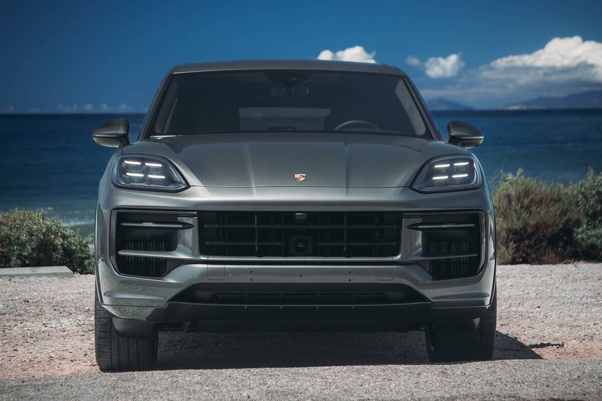 Cayenne Coupe hero