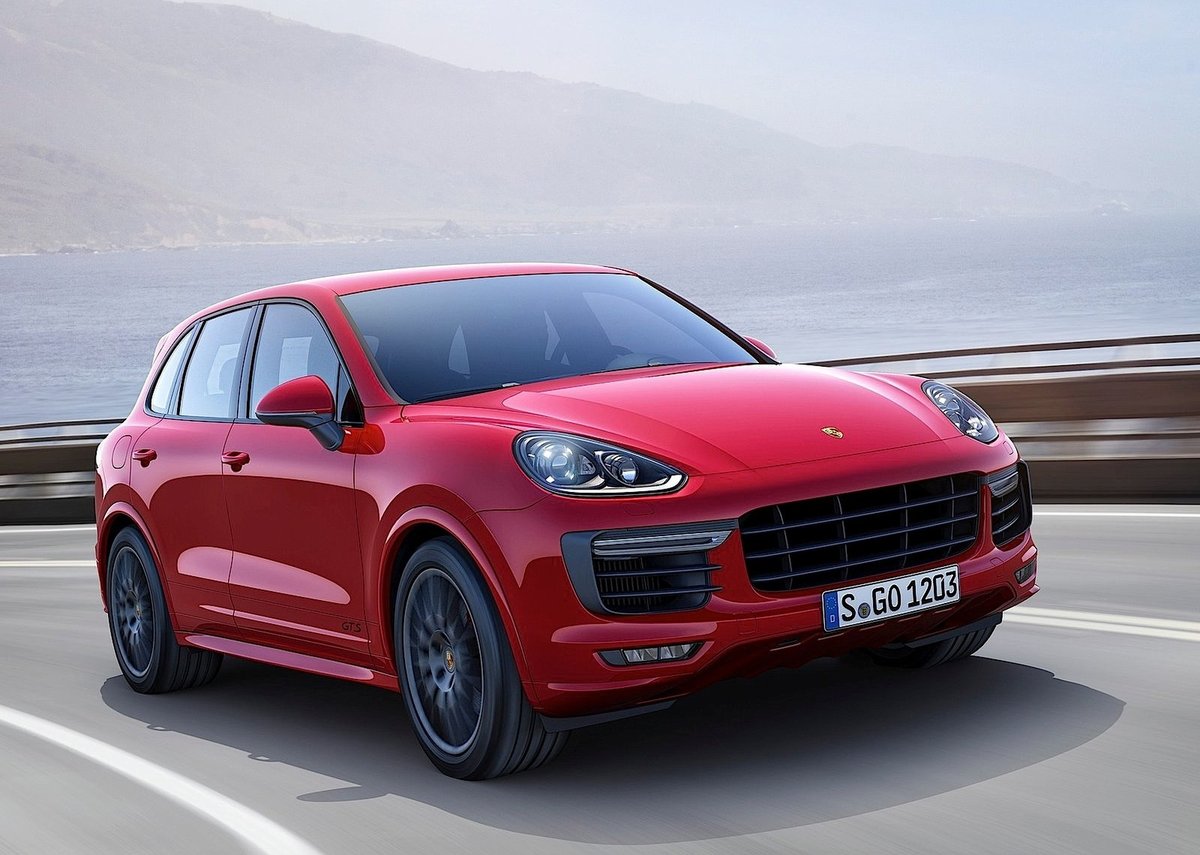 Cayenne GTS hero