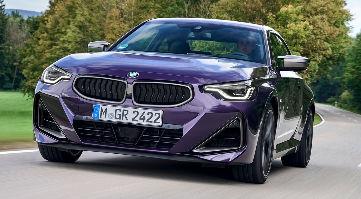 M240i xDrive hero