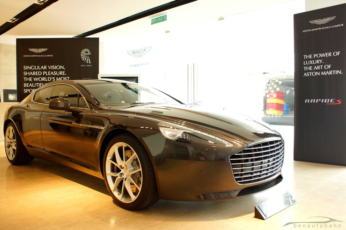 Rapide S hero