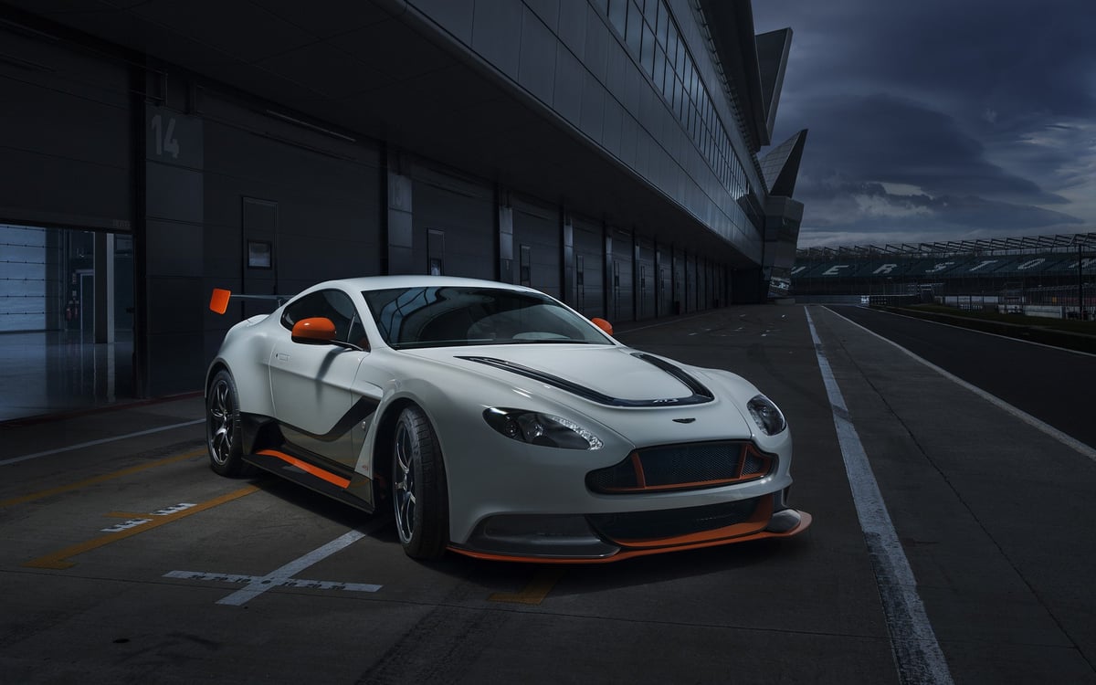 Vantage GT12 hero