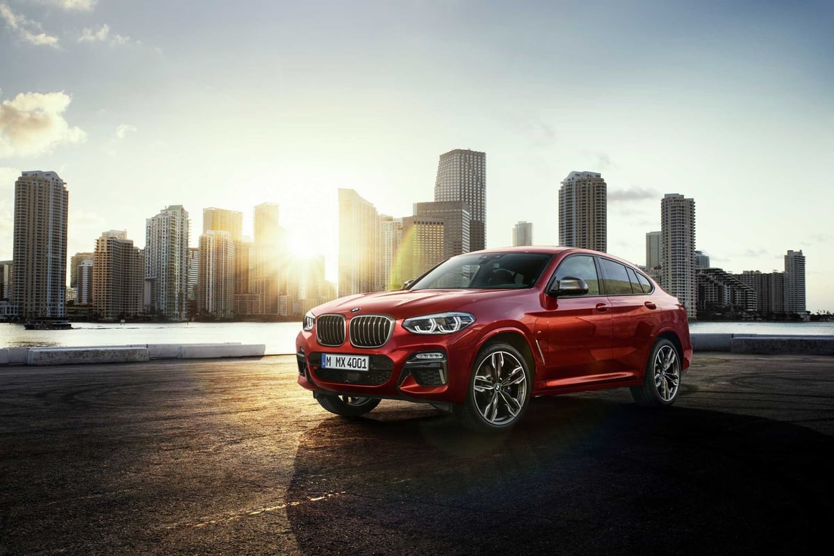 X4 M40i hero