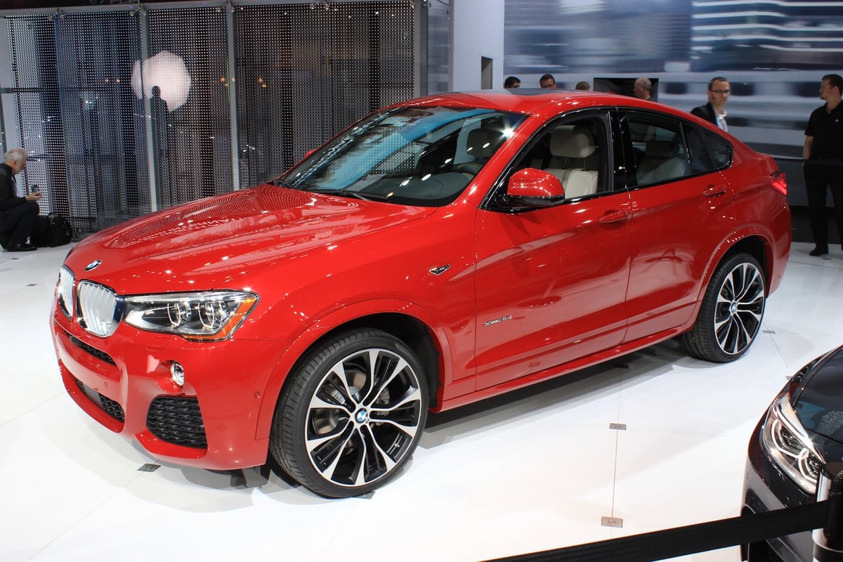 X4 xDrive28i hero