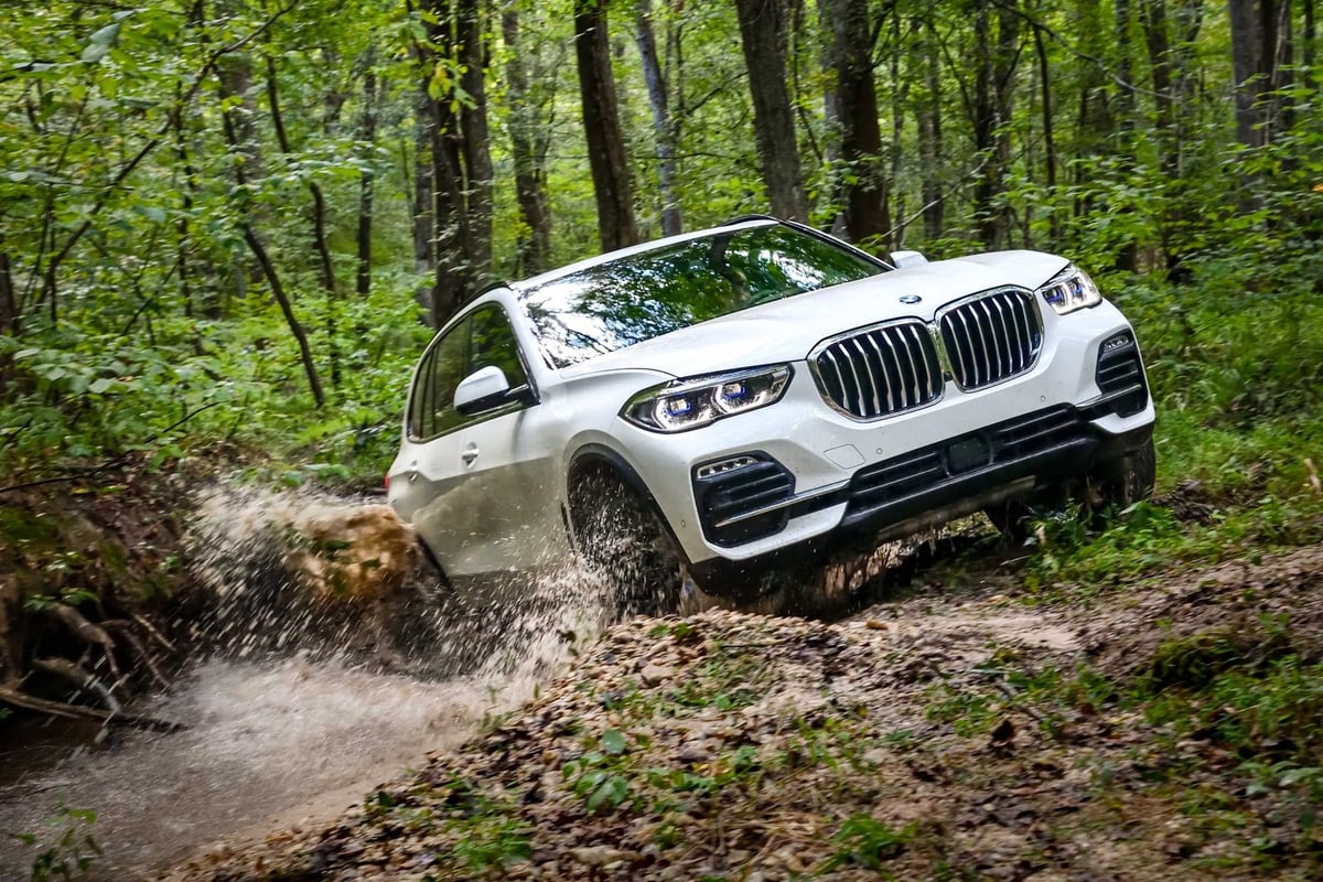 X5 xDrive40i hero