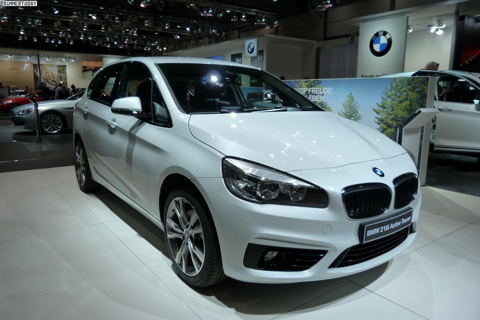 bmw 218i-active-tourer 年份封面