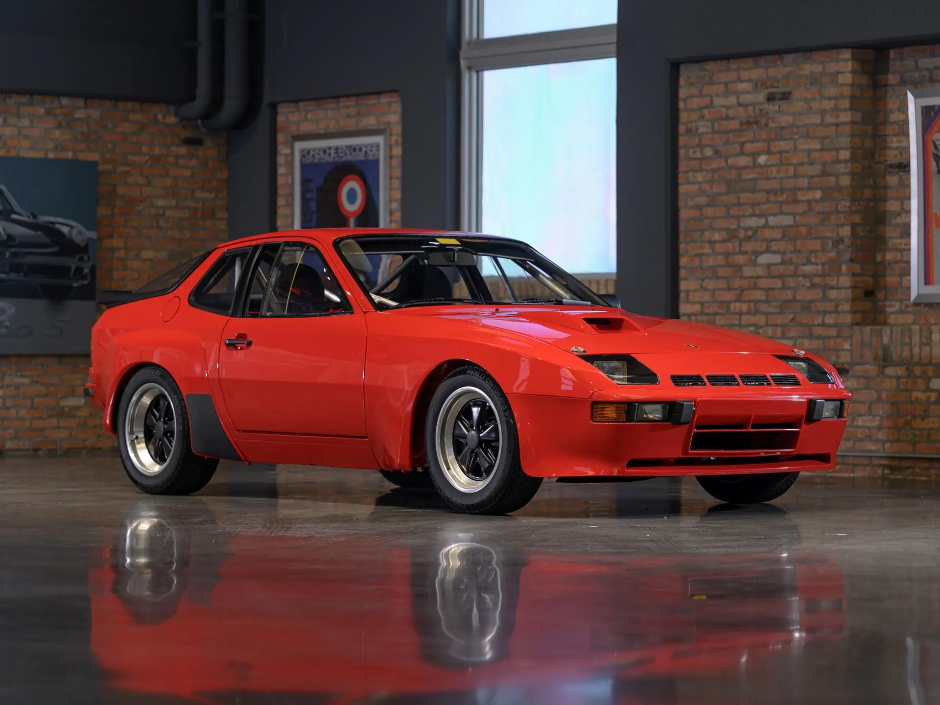 924 Carrera GT hero
