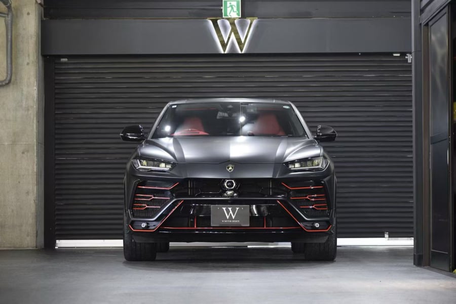 26年首次登记兰博基尼UrUs 180万包牌
#lamborghini page 2