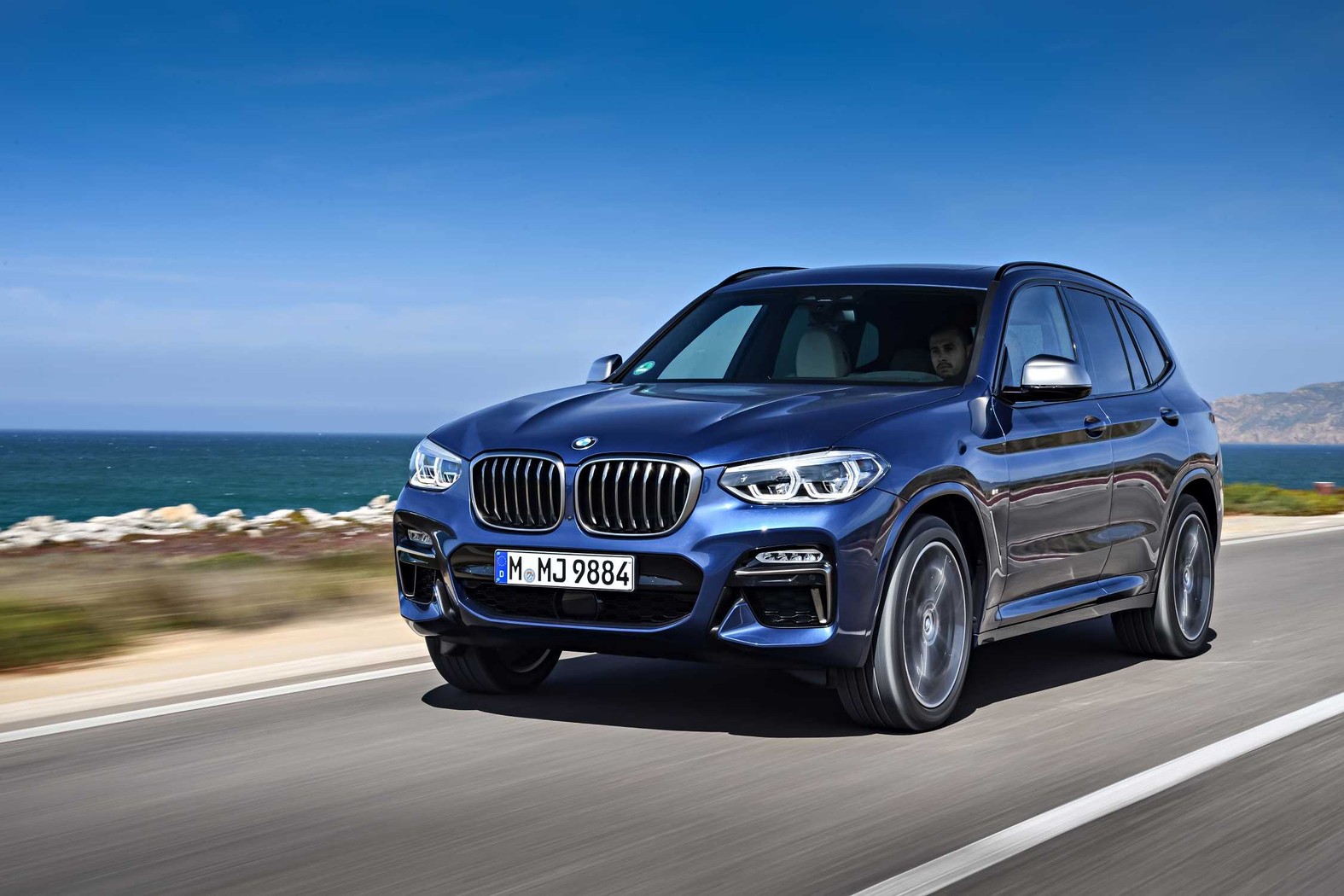 X3 xDrive20iA hero