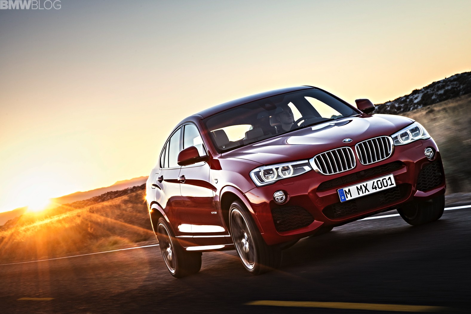 X4 xDrive28i hero