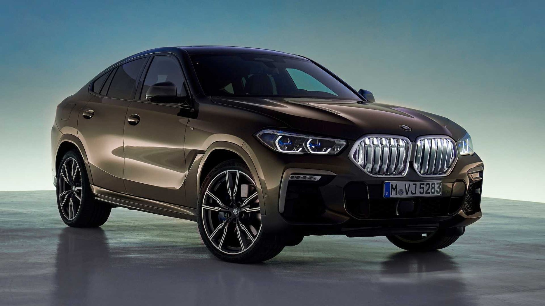 X6 M50i hero